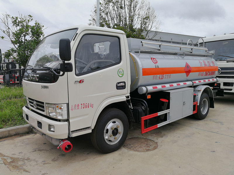 廈工楚勝油罐槽罐專用車廠家官網_移動加油站運油車_危險品液體運輸車改裝廠_鋁合金液罐運輸運油車價格_飛機加油越野油罐車_全地型四驅油罐加油車_殯葬殯儀車改裝廠_混凝土攪拌水泥罐車_液化氣運輸罐車圖片_廠家直銷二手國三國四油罐車礦區(qū)專用大馬力槽罐車 廈工楚勝油罐槽罐專用車廠家官網_移動加油站運油車_危險品液體運輸車改裝廠_鋁合金液罐運輸運油車價格_飛機加油越野油罐車_全地型四驅油罐加油車_殯葬殯儀車改裝廠_混凝土攪拌水泥罐車_液化氣運輸罐車圖片_廠家直銷二手國三國四油罐車礦區(qū)專用大馬力槽罐車